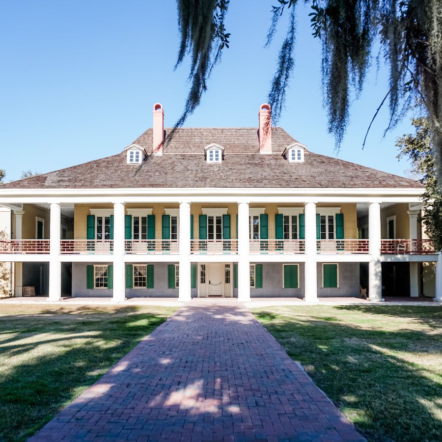 The big house at the Destrehan Plantation – one of the best plantations near New Orleans. 